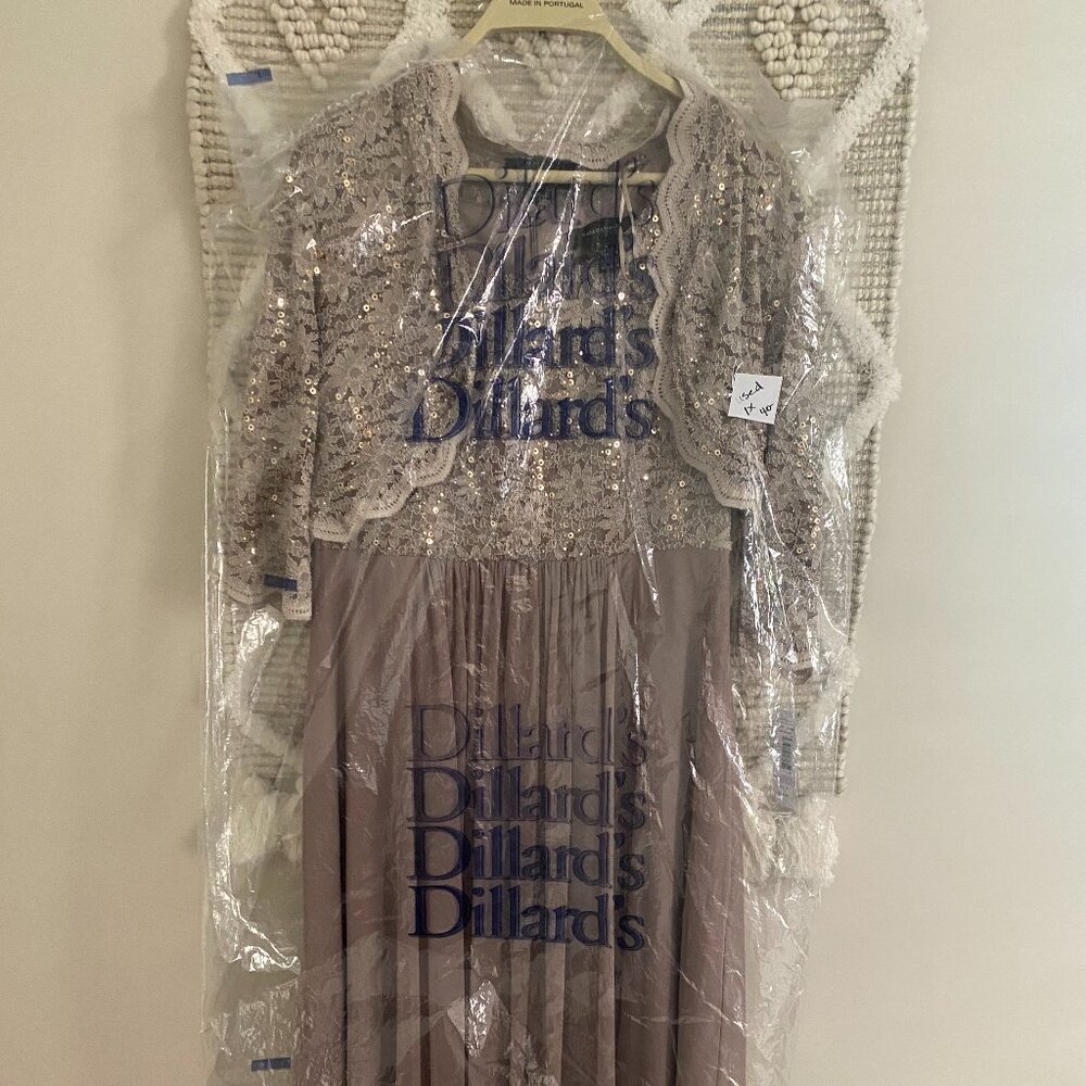 R&M Richards Dress (Size 6, Used Once)